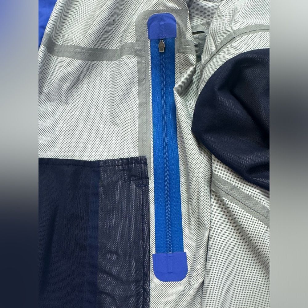Lululemon technical running jacket, shell - Picture 8 of 8